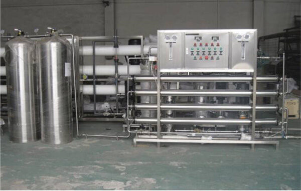Máy lọc nước RO bao gồm nhiều bộ phận khác nhau tạo thành