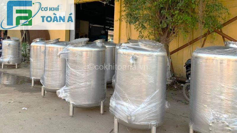 Bồn áp lực lọc nước inox là giải pháp không thể thiếu để đảm bảo nguồn nước sạch tinh khiết, tối ưu hóa sản xuất, và giảm chi phí vận hành.